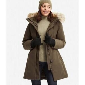 NWT Women's Uniqlo Hybrid Down Ultra Warm Short Coat size L in Olive Green